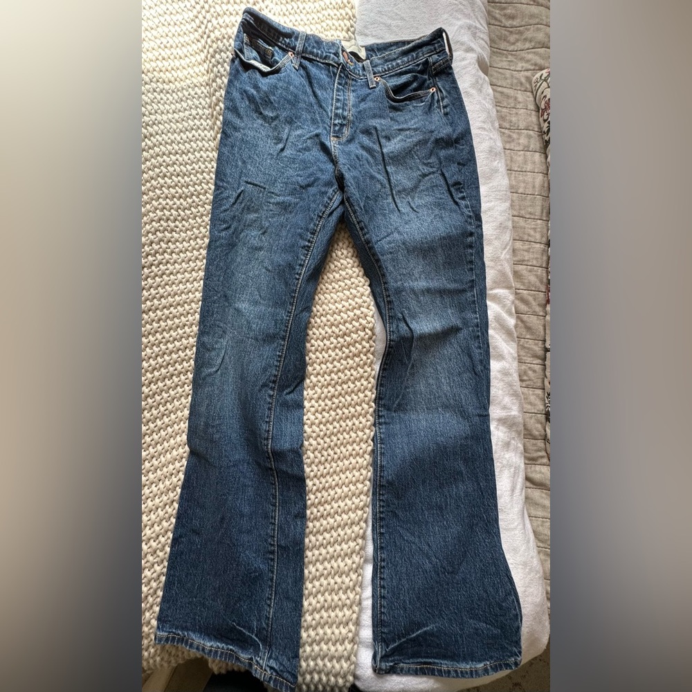 EUC Universal thread high rise bootcut jeans. Size 6/28 R.